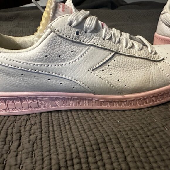 DIODORA, WHITE and PINK Sneaker - Picture 1 of 4